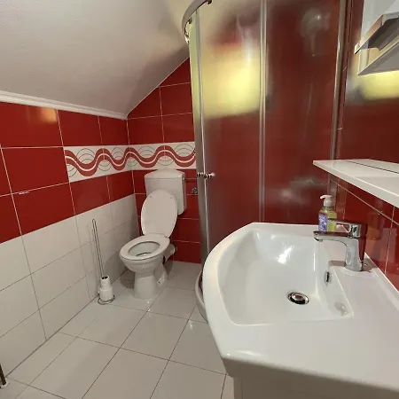 Apartamento 2-bedroom - 15 Min To Sarajevo Airport Hadžići